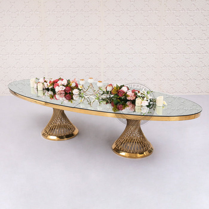 VORAGE Oval Dining Table